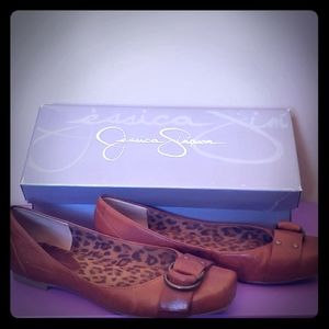 ⛱3/$20 Jessica Simpson buckle flats - hickory